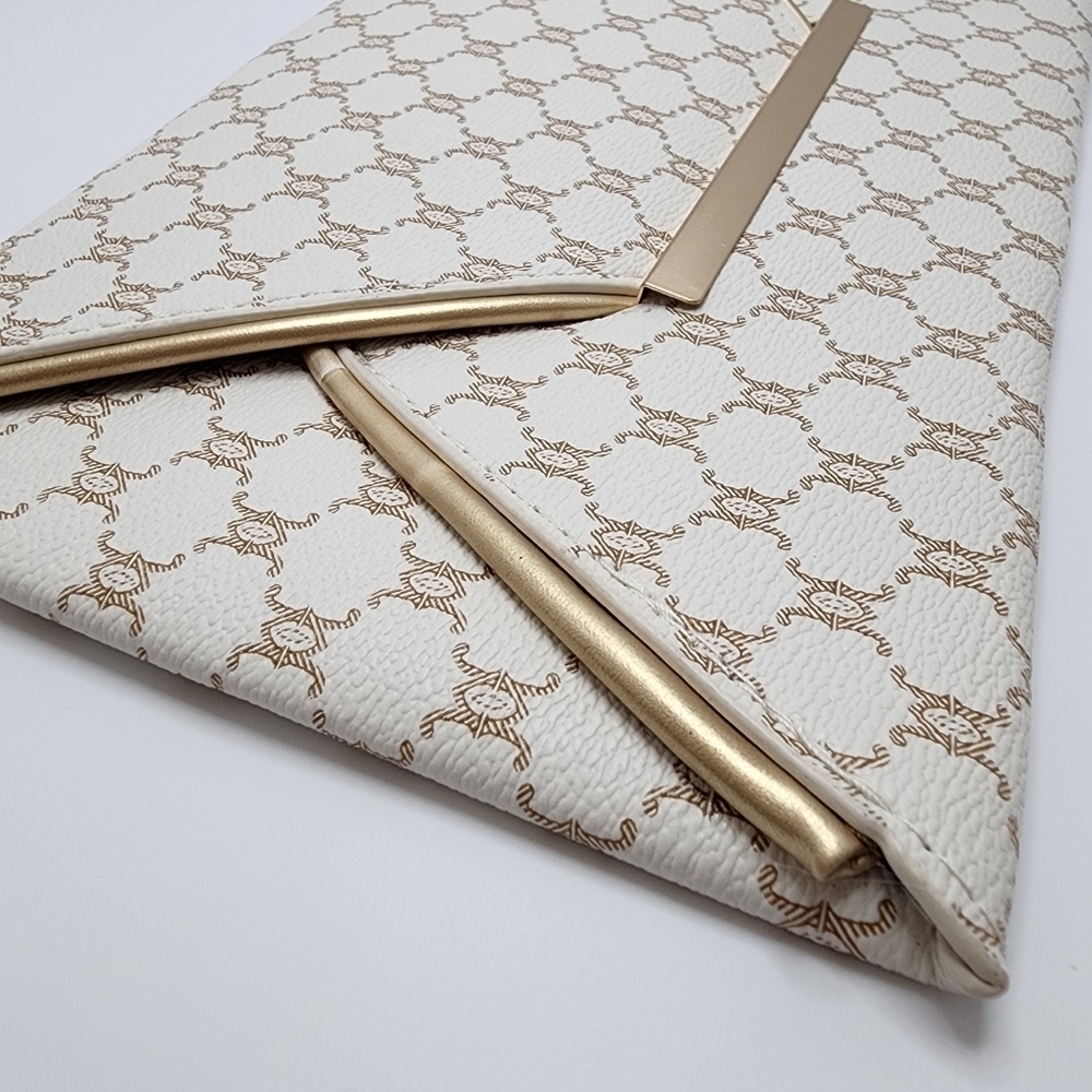 Designer Inspired Envelope Clutch - Picture 3 of 9